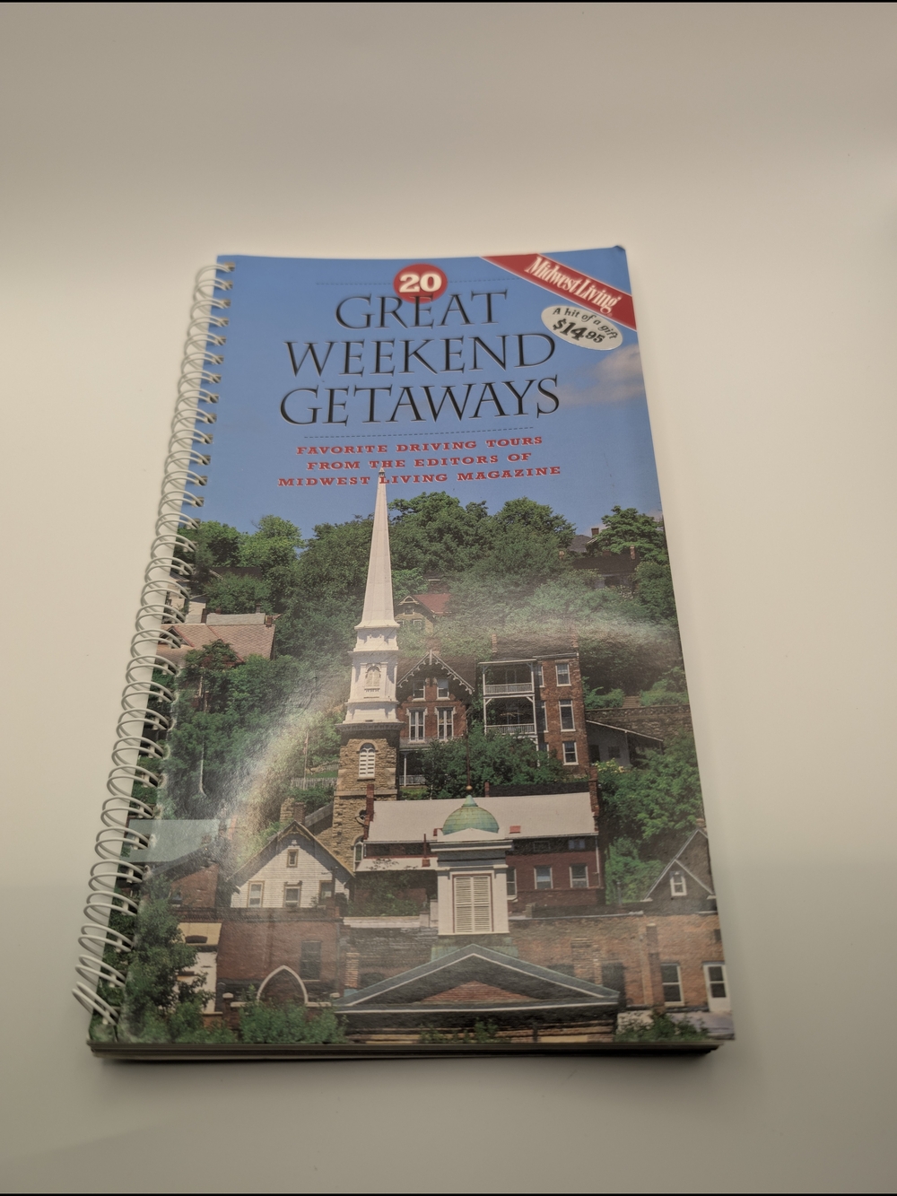 20 GREAT WEEKEND GETAWAYS by Midwest Living 1994 First Edition Softcover Travel